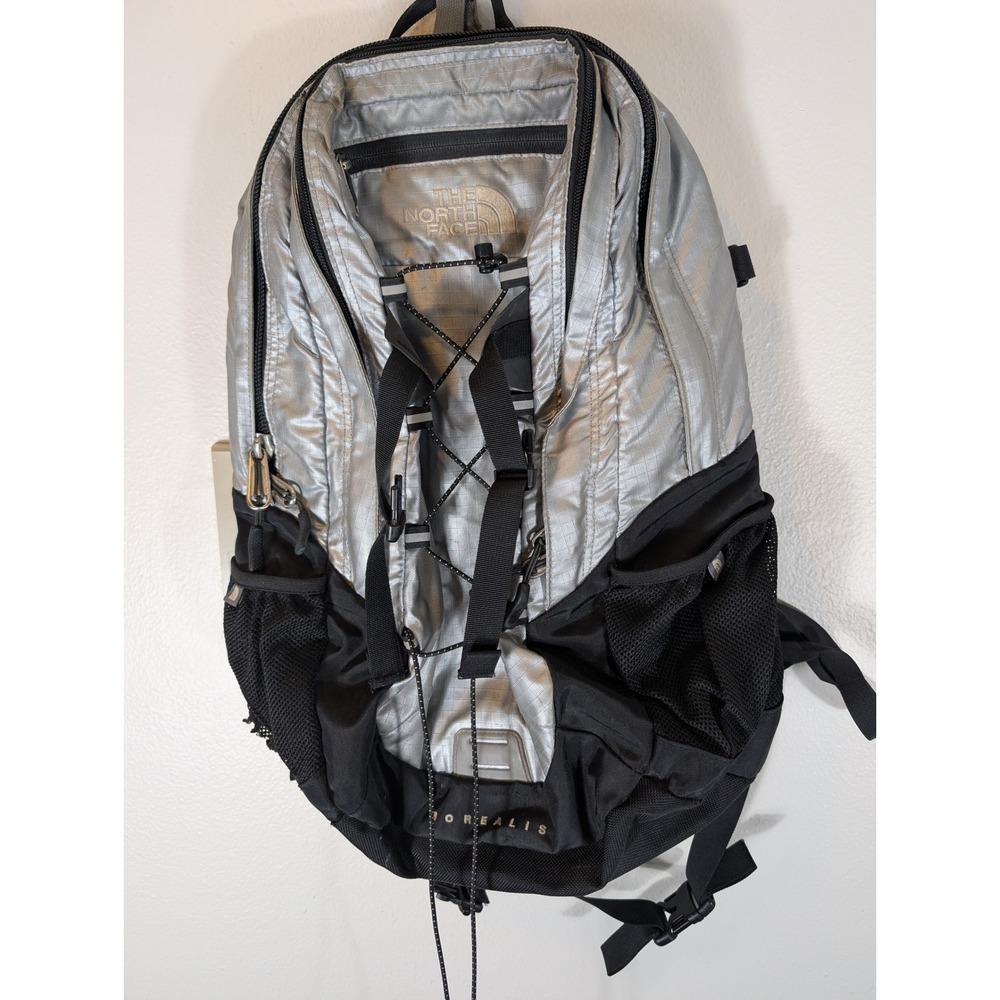 North Face Borealis Backpack Silver Black Ripstop Hiking Daypack Mens LOOK